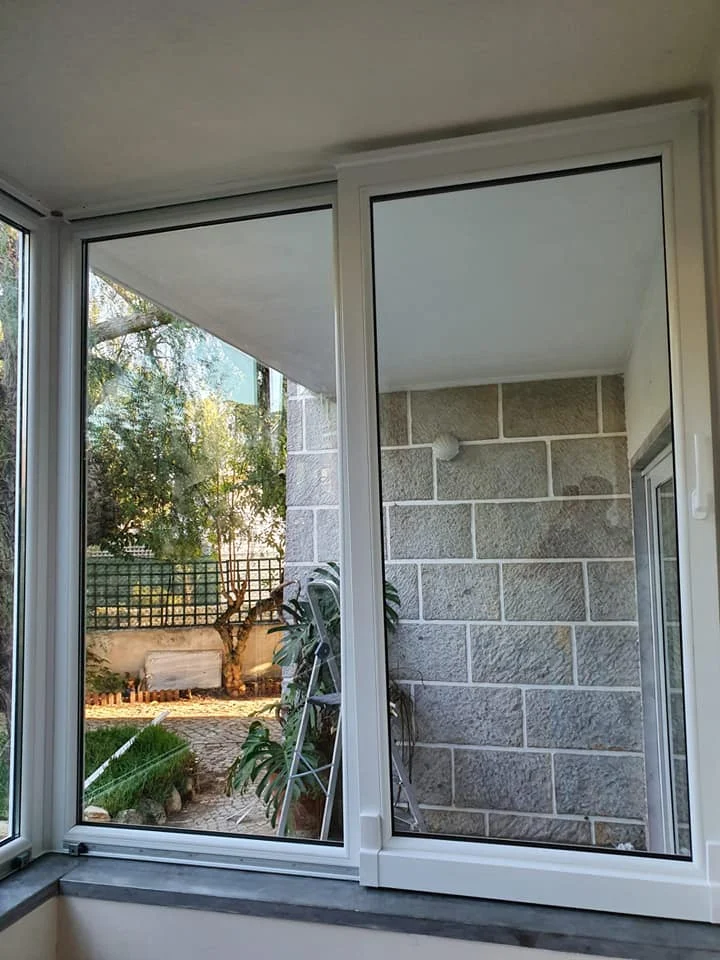 Projeto Moradia em Carcavelos – Sistema Aluplast IDEAL 4000